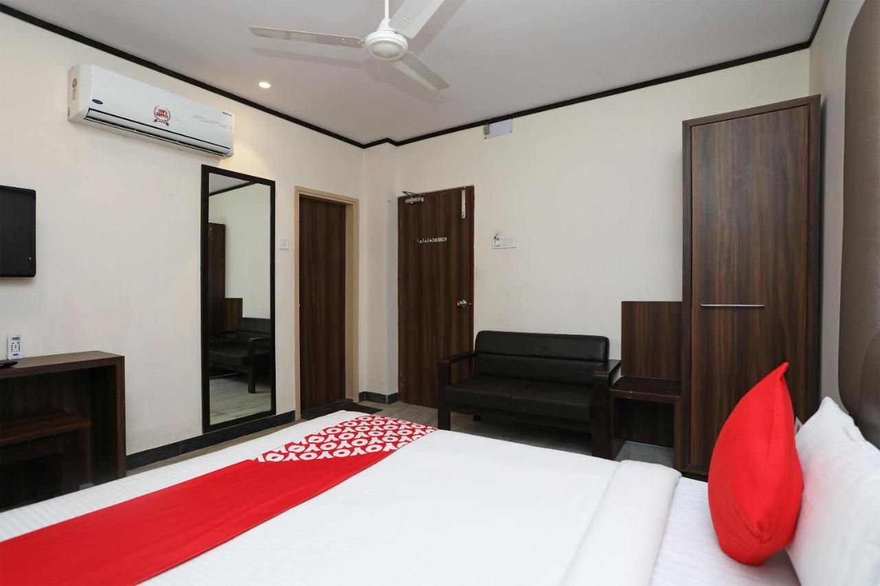 Oyo 15966 Hotel Shivam Kalkutta Exterior foto