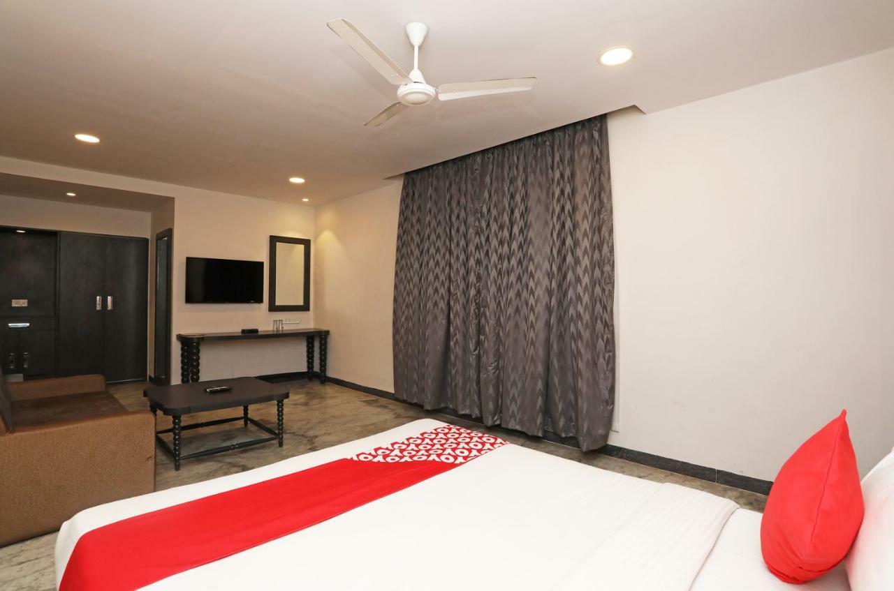 Oyo 15966 Hotel Shivam Kalkutta Exterior foto