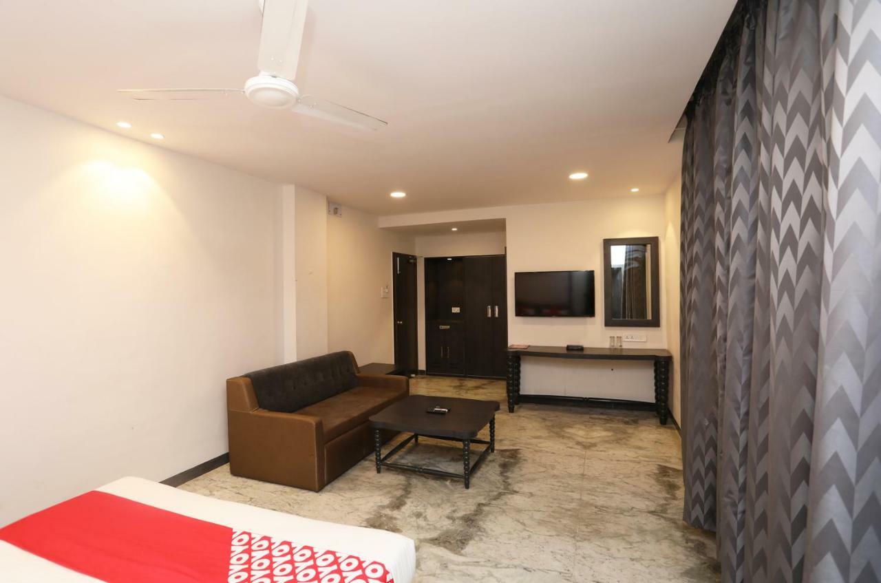 Oyo 15966 Hotel Shivam Kalkutta Exterior foto